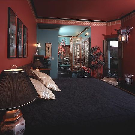 Humboldt House Bed & Breakfast Виктория Номер фото